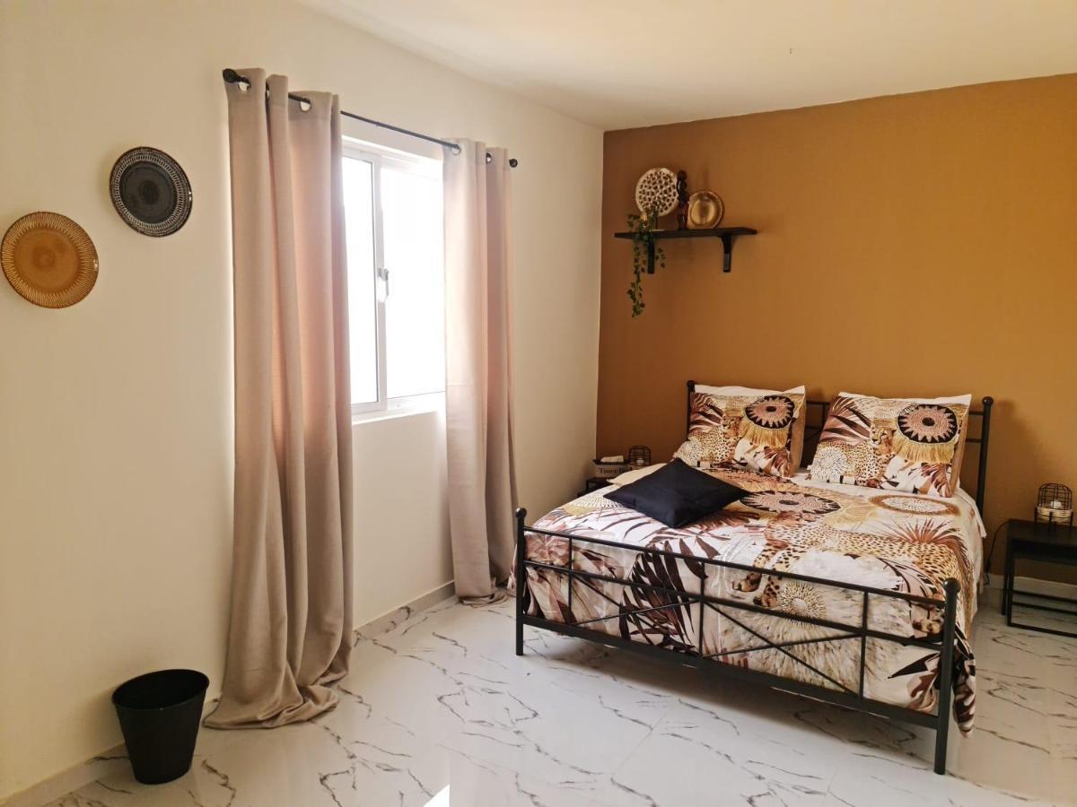 Deluxe B&B "Casa Alegria", Tarrafal タラファル エクステリア 写真